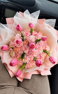 Ramo Premium de Tulipanes Rosas y Claveles con Envoltura Coreana